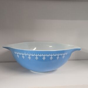Vtg Pyrx Snowflake 444 4qt Cinderella Bowl